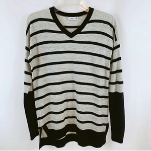 Vince Navy Stripe Vneck Sweater NWOT